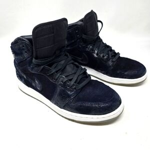Nike Air Jordan 1 Retro High Heiress Black‎ Suede GS 832596-001 Size 7Y No Box.
